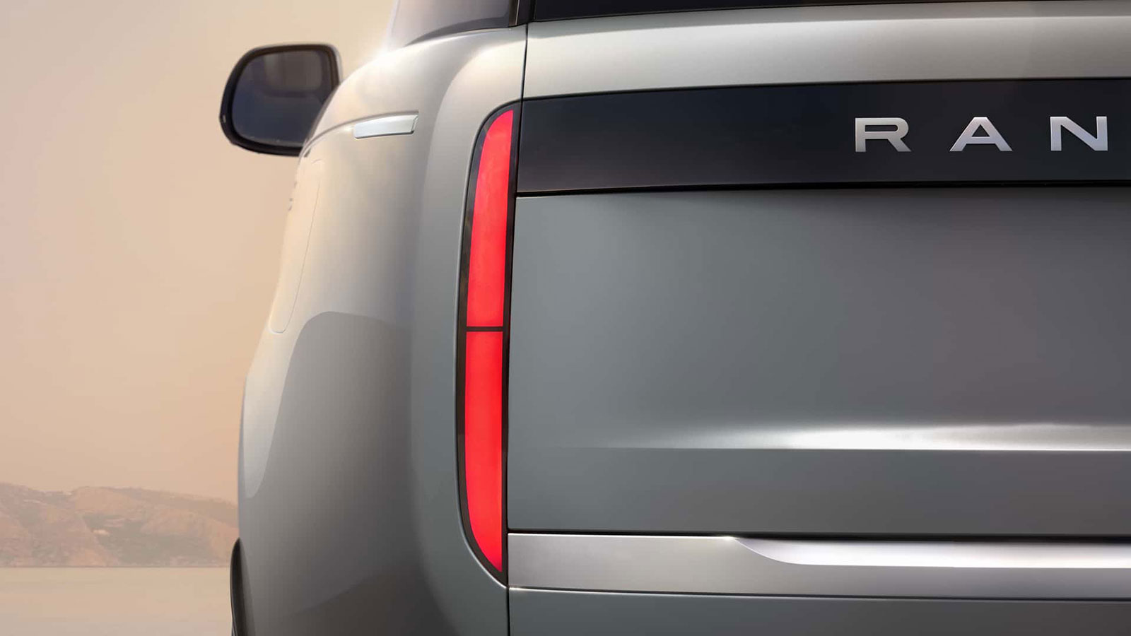 Πρώτο teaser του ηλεκτρικού Range Rover